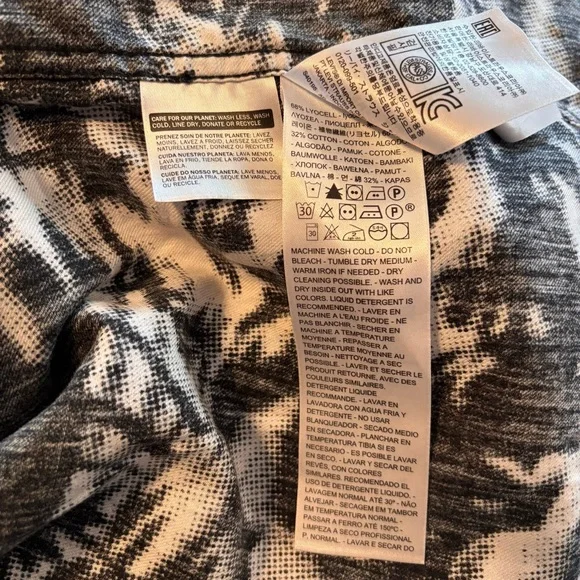 shirt size large - Picture 5 of 5